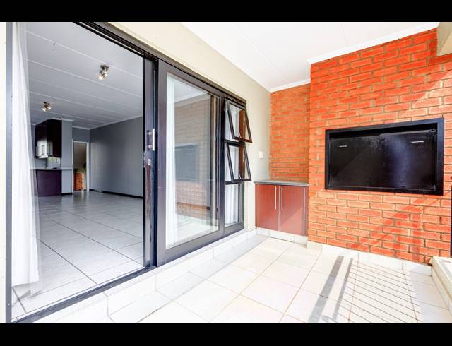 2 BEDROOM HOUSE FOR SALE IN SUNNINGHILL
